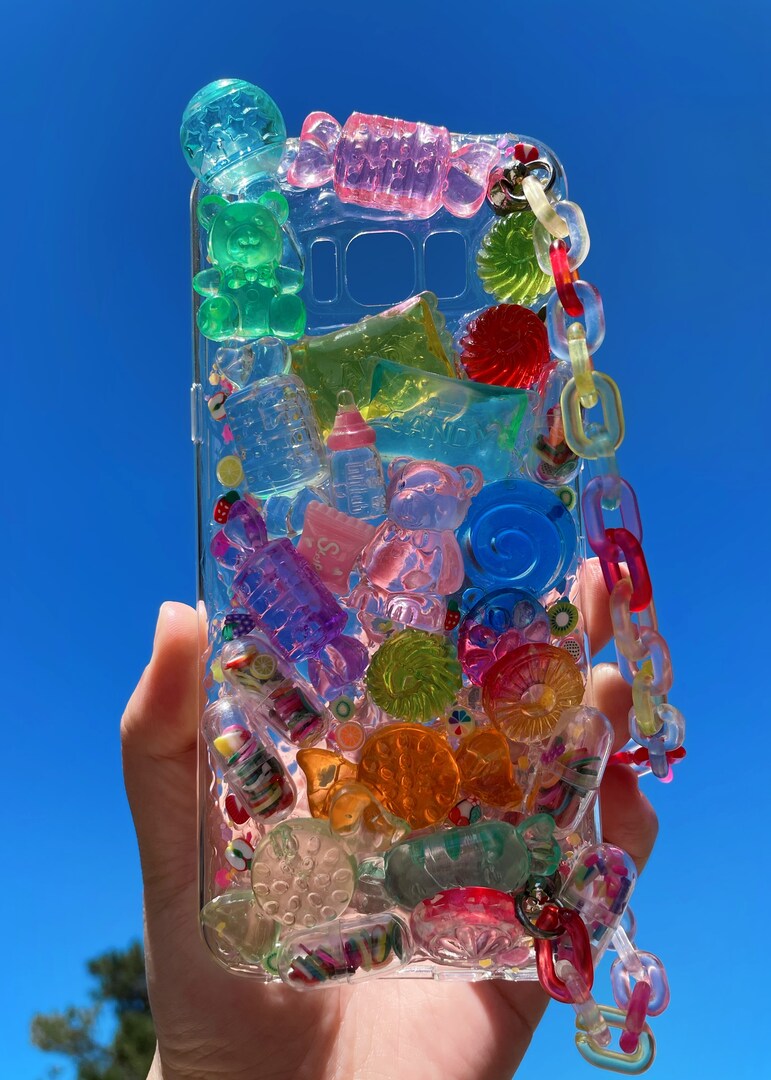 Decoden phone case, Crystal candies, gummy bear and Jelly cream with confetti, Custom-made, Cute and kwaii | MakerPlace by Michaels Decoden phone case, Crystal candies, gummy bear and Jelly cream with confetti, Custom-made, Cute and kwaii | MakerPlace by Michaels